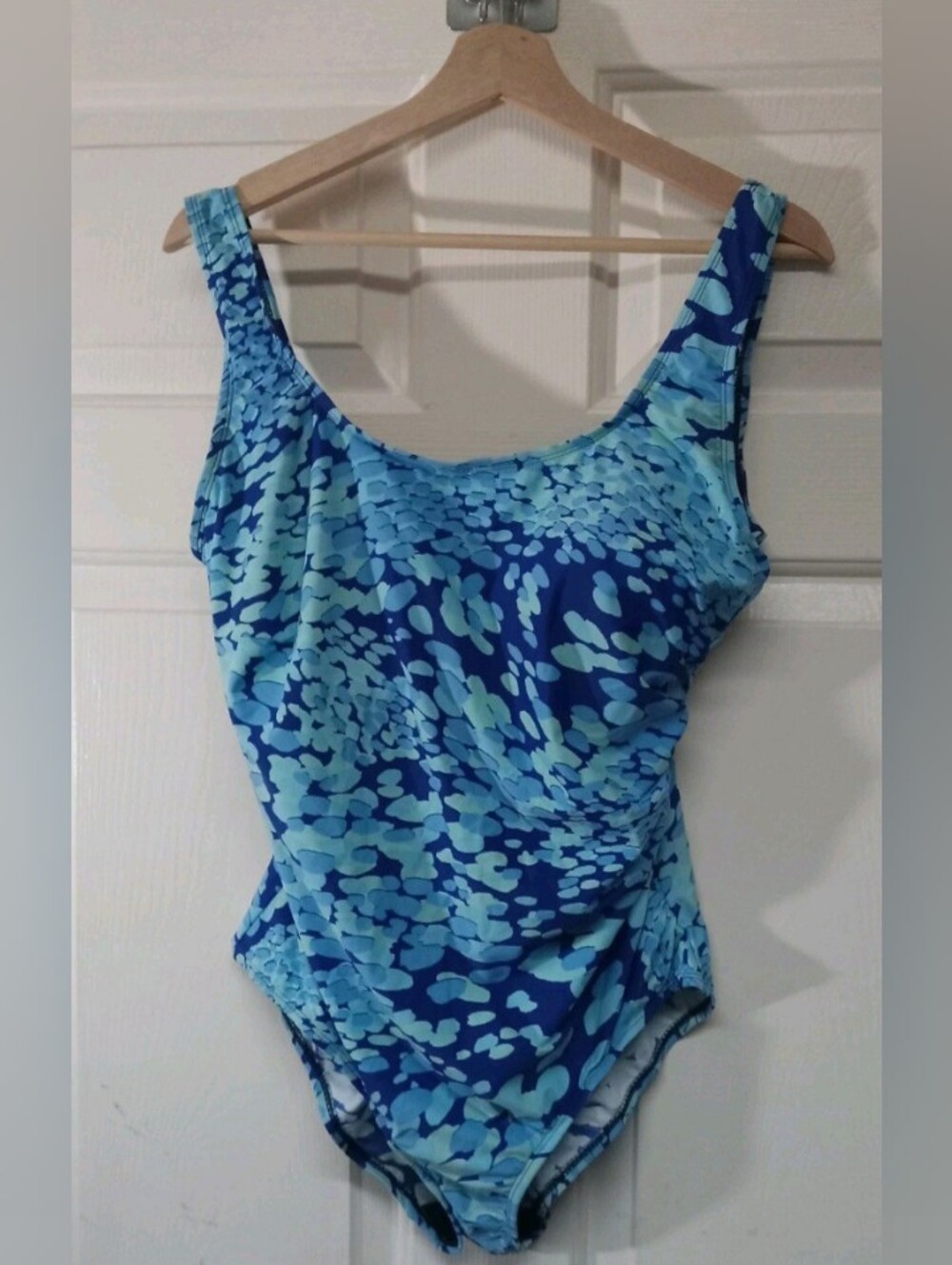 Swimsuits For All Blue Multi-Tone Scoop One-Piece